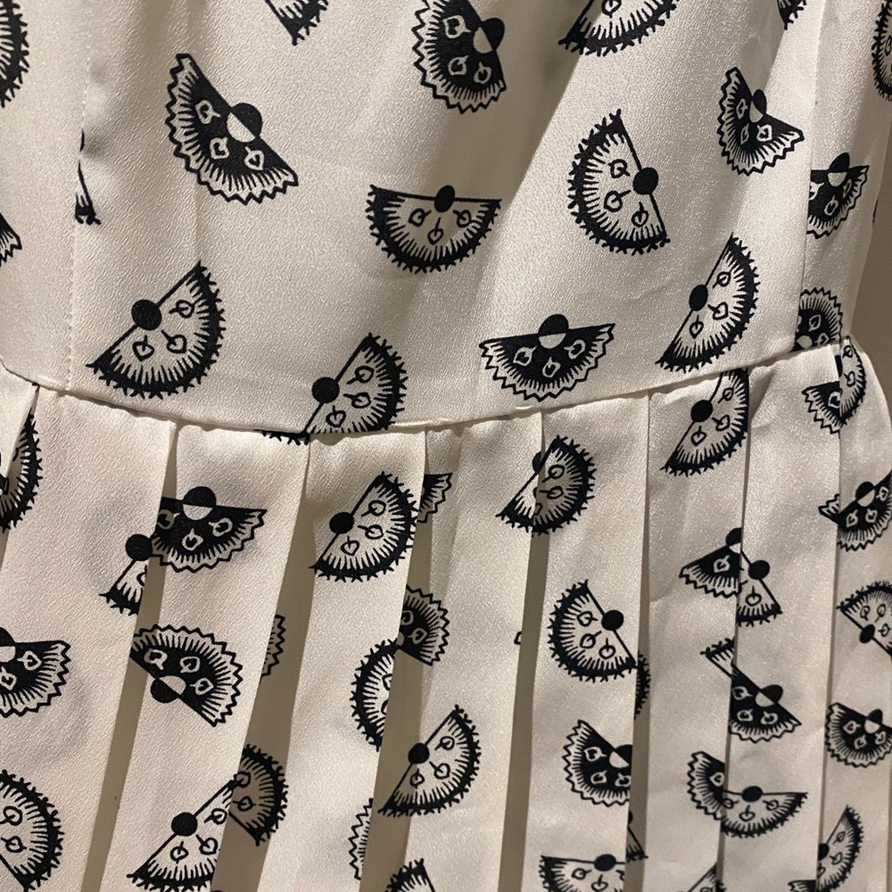 6x6 b and w urban outfitters fan dress